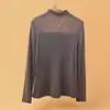 Camada base sexy de alta qualidade para o início do outono, em malha, gola semidecotada, pulôver, camiseta de manga comprida, top base fino feminino