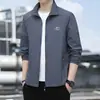 Roupa Masculina de Proteção Solar de Seda Gelada Verão Casual Outdoor Masculina Gola Alta Leve Secagem Rápida Respirável Jaqueta Corta-Vento Casual Outdoor