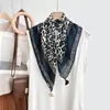 Pañuelo Cuadrado Vintage con Borlas Estampado Paisley Pañuelo para el Cuello con Colgante Estampado de Lunares y Anacardos Pañuelo de Seda con Flecos para Mujer Imitación de Algodón y Lino