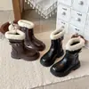 Nuevas Botas Martin Forradas de Felpa Otoño/Invierno 2026 para Niños Botas de Cuero Calientes para Niñas Botines de Tobillo Estilo Británico de Suela Gruesa Zapatos de Algodón