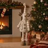Novos Brinquedos de Pelúcia de Natal Estilo Nórdico com Pernas Extensíveis: Papai Noel, Boneco de Neve, Rena e Outras Decorações Temáticas de Feriado para Vitrines de Natal