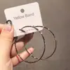 Aretes de Aro Metálicos Brillantes de Nuevo Estilo para Mujer, Elegantes y de Alta Gama, Adecuados para Caras Cuadradas y Redondas, Efecto Adelgazante, Joyería de Oreja Simple Retro