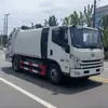 Camión compactador de basura de carga trasera con caja de recolección de aguas residuales para prevenir la contaminación secundaria, vehículo especializado para la sanidad municipal