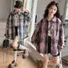 Camisas de menina transfronteiriças 2026 novo modelo cardigã xadrez infantil para primavera e outono, roupa de outono para crianças maiores, camisa tie-dye para usar por cima, moderna