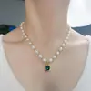 Colar Feminino de Pérolas de Água Doce Quadradas com Diamantes Verdes, Corrente para Clavícula com Contas de Cobre Espaçadas, Design de Nicho com Senso de Temperamento, Celebridade da Internet