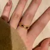 Joyería Oro Real Anillo Verde Diseño de Nicho Anillo con Tira para Ojos Chapado en Circonita Corindón Rojo BMW Múltiple Anillo para Mujer Antiguo