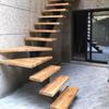Hogar Viga Recta Pedal de Madera Acero Madera Escaleras Interiores Saltando Villa Escalera Mecánica Ático Loft Apartamento Escaleras Integrales