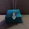 Libro Rojo Pequeño Misma Calcedonia Blanco Hielo Shuimoyu Huevo de Paloma Collar Alto Sentido Colgante Incrustado de Zirconia Dama