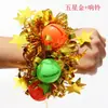 Flores de Muñeca para Baile de Jardín de Infancia Día del Niño Flores de Mano con Lentejuelas Accesorios para Eventos Deportivos Pulseras con Cascabeles