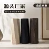 Vaso Espiral de Paulownia, Vaso Geométrico em Seção na Cor de Madeira com Garrafa de Vidro, Vaso para Decoração de Casa