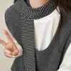 Bufanda Larga de Rayas Blancas y Negras Estilo Literario para Mujer en Otoño e Invierno, Cálida y Elegante, Bufanda Versátil Estilo Coreano con Ropa y Accesorios