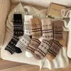Calcetines gruesos nuevos y cálidos de otoño e invierno para hombres y mujeres, de longitud media, rizo engrosado, estilo bosque vintage, adecuados para estudiantes y parejas, estilo JK