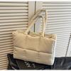Bolsa de axila transfronteiriça Bolsa feminina 2025 Nova bolsa de ombro para todos os tipos de combinações Bolsa de algodão Grande capacidade Bolsa tote portátil da moda