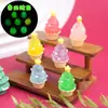 Yqt Mini Cena de Natal Mini Casa Bolo Sobremesa Árvore de Natal Artificial Doce Luminoso Enfeites DIY