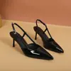 Novidade Elegante de Salto Alto para Primavera e Verão 2026 para Mulheres, Sandálias de Bico Fino Stiletto, Bico Fechado com Tira no Tornozelo, Cor Sólida