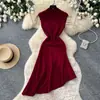 Vestido sin mangas estilo francés de línea A para mujer, verano rojo de cintura alta, corte ajustado, elegante vestido tipo tank con un toque de alta gama y efecto adelgazante