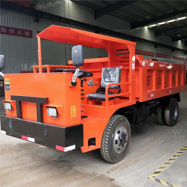 UQ-8矿用运输车.jpg