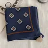Pañuelo de Seda Pequeño Retro 2026 con Acabado de Lujo, Combinado con Colgante Decorativo de Borla para Camisa, Pañuelo Cuadrado, Pañuelo para la Cabeza, Venta al por Mayor de Pañuelos