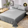 Sábana una pieza amigable con la piel cepillada doble individual para cuatro estaciones universal dormitorio estudiantil funda de almohada fábrica venta al por mayor