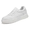 Zapatos transpirables invisibles con aumento de altura para hombre, zapatos de suela suave de primavera para hombre, zapatos casuales para jóvenes, ligeros, transpirables, zapatos blancos MD
