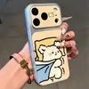 Funda de teléfono de pareja de dibujos animados tirando de la manta con diseño de cachorro para Apple 17 Pro Max, Huawei, Xiaomi 17 con ventana de visualización grande