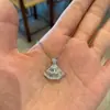 Colar fresh, sofisticado, brilhante, elegante, único e versátil com design de pequeno cacho em formato de leque e corrente para clavícula com microincrustação
