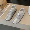 Nuevos zapatos de entrenamiento de moda alemanes, zapatos deportivos casuales versátiles con velcro y aumento interno de altura, zapatos Mary Jane para mujer, bailarinas 2026