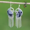 Joyería de Estilo Étnico de Yunnan Plata Miao Incrustada Hecho a Mano Batik Pieza de Bordado Antiguo Pendiente Pendiente Forma de Abanico Étnico Retro Artístico