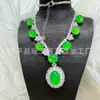 Novo Yangluyu Estilo Chinês (Jade Verde) com Design de Borboleta Incrustada de Ágata, Colar de Corrente para Noite Estilo Nacional, Comparável a Colar de Jade Cor de Jadeíta