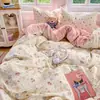 Conjunto de Cuatro Piezas de Gasa con Volantes Florales y Lazo para Niñas Transpirable Doble Capa Gasa Grado Materno e Infantil Funda de Edredón Conjunto de Tres Piezas para Dormitorio 4