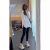 Entrega em peça única camisa básica feminina gola U algodão camiseta comprimento médio roupa íntima primavera, outono e inverno Design top forrado de fleece dividido
