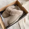 Outono Inverno 2026 Novo Estilo Pele de Carneiro Feminina Bolsa Fofa Cabeça Chinelos Sola Reta Casa Espessada Fofa Quente Roupa Externa