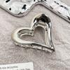 Clip Metálico Calado de Amor para Agarre Corea del Sur Ins Pinza de Tiburón para el Cabello Sentido de Alta Gama Horquilla para la Parte Posterior de la Cabeza Accesorios para el Cabello para Mujer Tocado