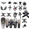 Accesorios de uñas de aleación de Halloween con diseño de viento oscuro vintage, araña, amor, diamante, calavera, alas, joyería para uñas al por mayor