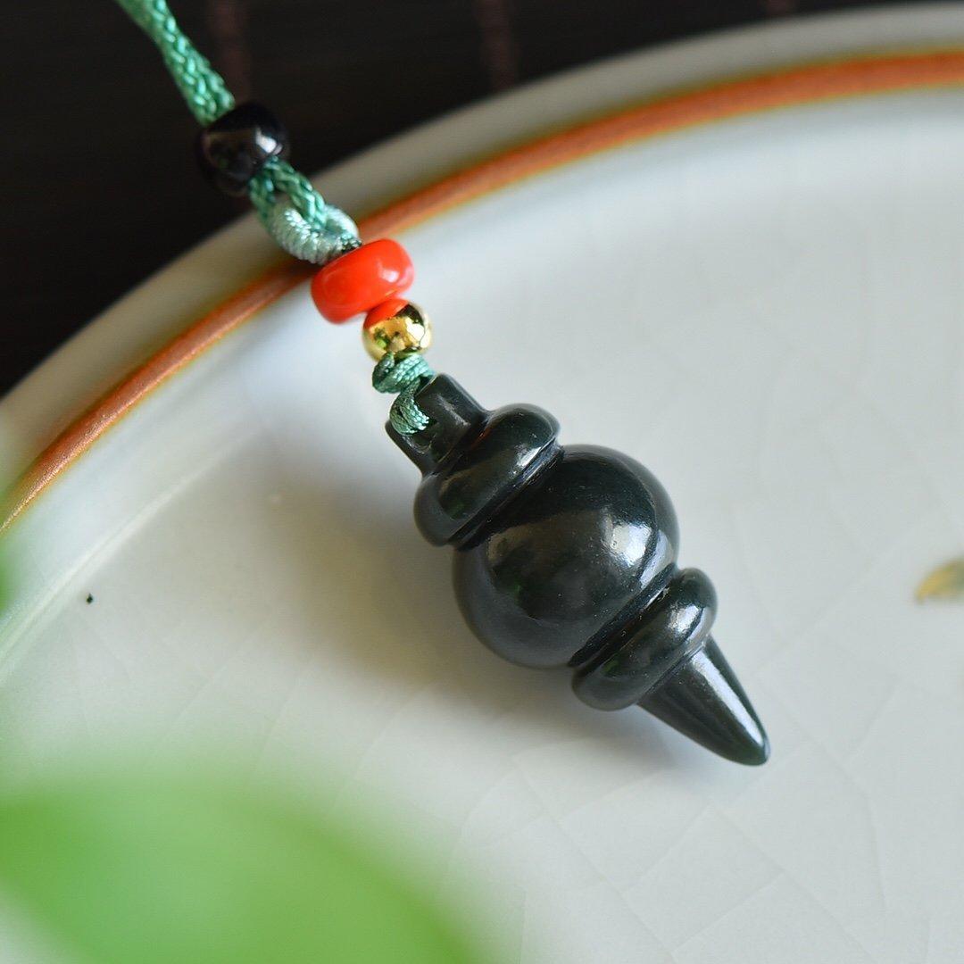 10.00 青玉陀螺 16x34mm.jpg