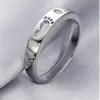 Anillo Liso Casual y de Alta Gama Joyería Huellas Abiertas Par de Anillos Estilo K de Amor Huellas Anillo de Pareja Joyería para Manos Fabricante