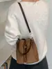 Bolsa de Mão Estilo Balde Liso Exquisito com Pregas e Cordão para Mulheres, Nova Moda Outono 2026, Bolsa de Ombro Transversal Fashion e Única