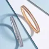 Pulsera de Diamantes de Círculo Completo con Borde de Perlas de Alta Gama Fanjia para Mujer, Pulsera Versátil de Lujo Ligero con Borde de Bolas Color Dorado Champaña Cielo Estrellado para Mujer