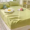 Sábana Bajera de Terciopelo de Leche Versión Engrosada Cubrecolchón de Calentamiento Rápido de Tres Segundos Fabricante Venta al Por Mayor Sábana Bajera de Una Pieza Personalización por Muestra Faldón de Cama Cubrecolchón