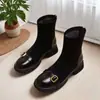 Botas de algodón cómodas estilo coreano con suela blanda, botas de otoño e invierno 2026, nuevo estilo fresco de moda, botas estilo Martin para mujer con punta redonda