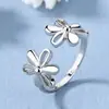 Anel Aberto em Forma de Flor para Mulheres, Estilo Único e Jovem, Anel para Dedo Indicador, Anel do Mesmo Estilo de Blogueira do Xiaohongshu de 2022, Elegante