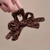 Pinza de pelo grande, voluminosa, de felpa floral para mujer, otoño/invierno, estilo de alta gama, pinza de pelo de lazo, nuevo clip de tiburón estilo coreano