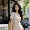 Vestido de Verano con Diseño de Nicho de Manga Corta Cruzado, Femenino y Elegante, con Cintura Ceñida y Estilizado, Vestido Largo de Línea A