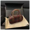 Bolsa Leopard Print Popular Super Popular de Nicho Deste Ano para Mulheres 2025 Nova Bolsa Transversal Versátil para Outono e Inverno Bolsa de Ombro de Mão