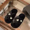 Chinelos Femininos de Pelúcia Abertos com Strass Moda Novo Plano de Uma Tira Confortável Quente com 2026 Cruz