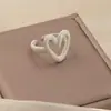 Anillo de Amor con Esmalte Blanco Goteando Otoño e Invierno Nuevo 2025 Anillo de Dedo Ajustable para Adelgazar Anillo de Diseño Especial de Nicho