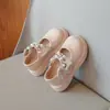 Sapatos Pretos de Couro para Meninas 2026 Novos Sapatos Individuais de Primavera/Outono Sapatos de Princesa Mary Jane com Boca Rasa de Pérola