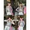 Suéter de punto cárdigan blanco para mujer, nuevo estilo otoño e invierno 2026, abrigo suéter de punto trenzado con cuello redondo, top extremadamente hermoso ajustado