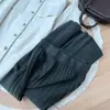 Falda midi de punto suave gris oscuro para mujer, otoño/invierno 2026, de cintura alta, fluida, falda de lana línea A plisada