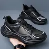 Zapatos de hombre transfronterizos 2026 verano nuevos versátiles modernos ligeros finos zapatos deportivos de malla transpirables para hombre casual zapatillas para correr